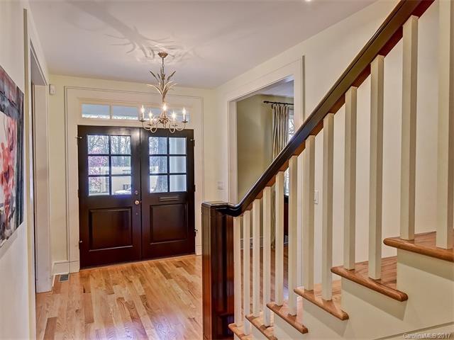 2115 Pinewood Circle, Charlotte, NC 28211