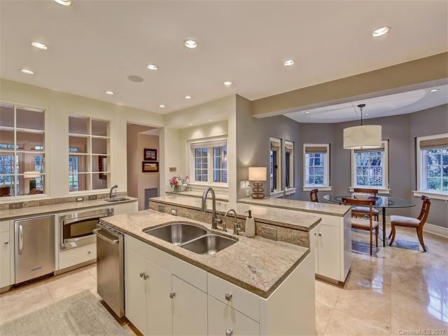 2115 Pinewood Circle, Charlotte, NC 28211