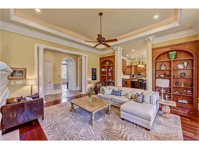 3822 Abingdon Road, Charlotte, NC 28211