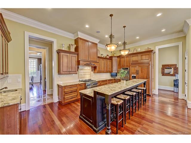 3822 Abingdon Road, Charlotte, NC 28211