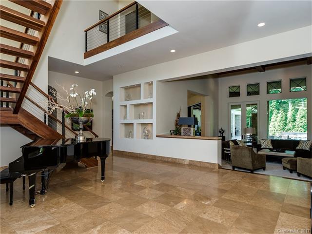 4412 Fox Brook Lane, Charlotte, NC 28211