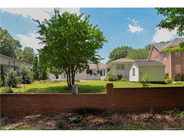2743 Wintergreen Drive, Charlotte, NC 28211