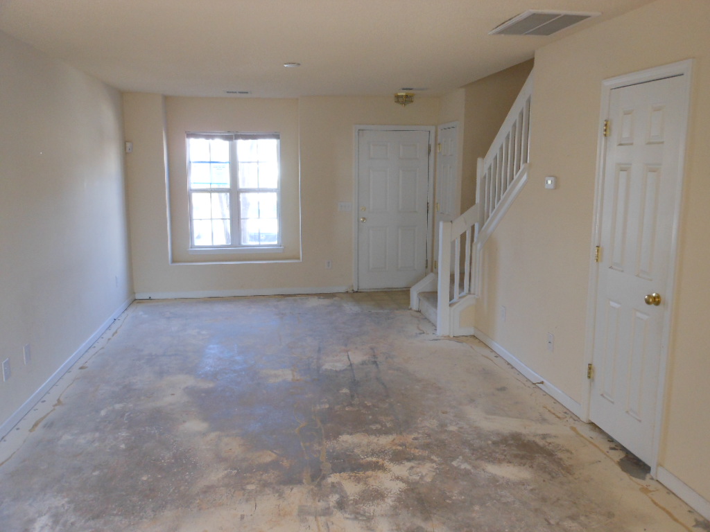 3263 Blythe Ridge CtCharlotte, NC, 28213Mecklenburg County