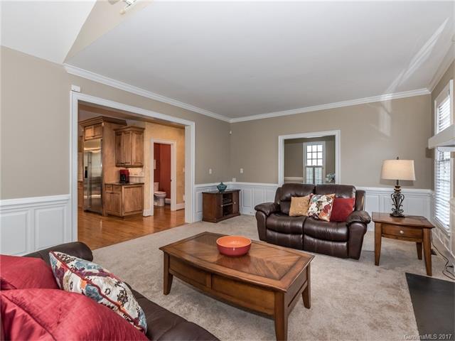 5435 Providence Country Club Drive, Charlotte, NC 28277
