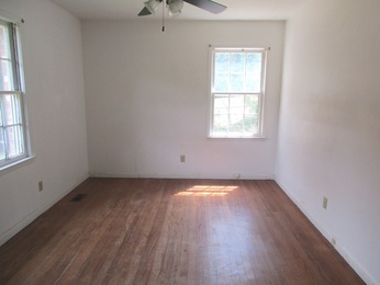 829 Shadowlawn DrFayetteville, NC, 28303Cumberland County