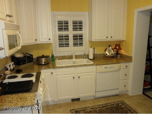 2226 WINTERLOCHEN ROAD, Fayetteville, United States 28305