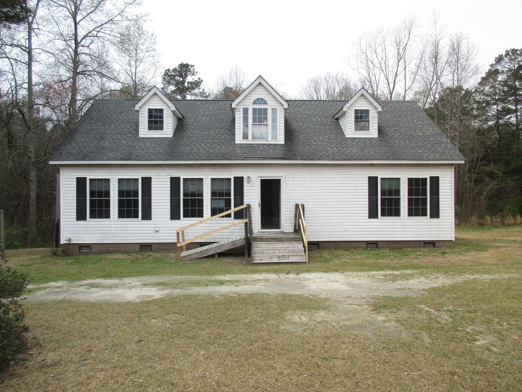 227 Sonee LnAberdeen, NC, 28315Hoke County