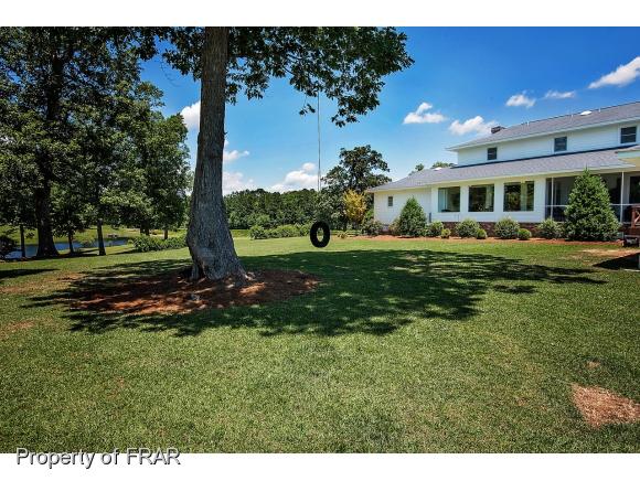 302 WESTWOOD DR, Elizabethtown, NC 28337