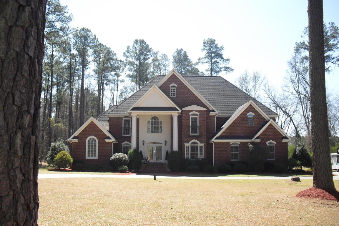 13841 Appomattox Circle, Laurinburg, NC 28352