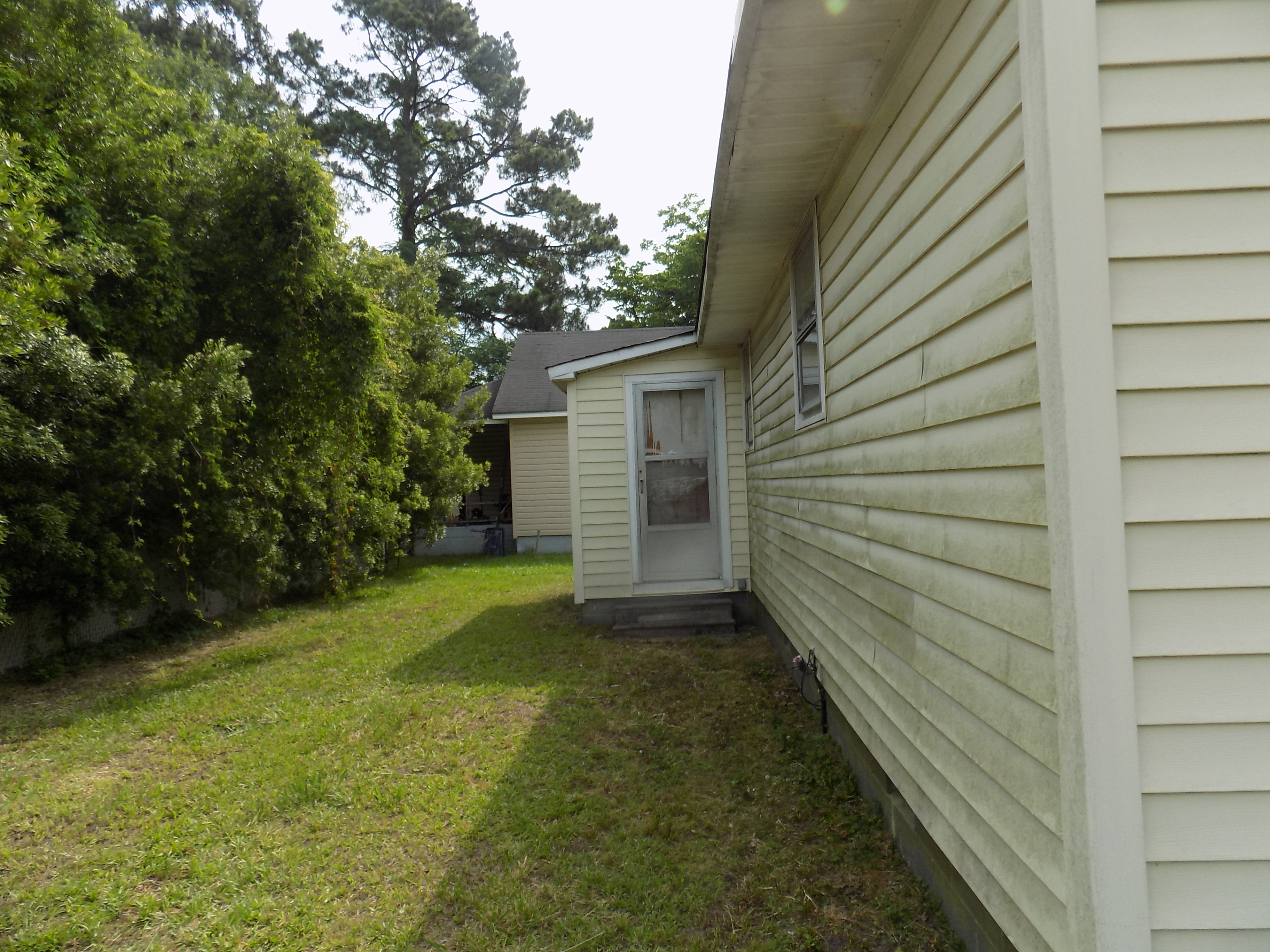 2408 Burke StLumberton, NC, 28358Robeson County