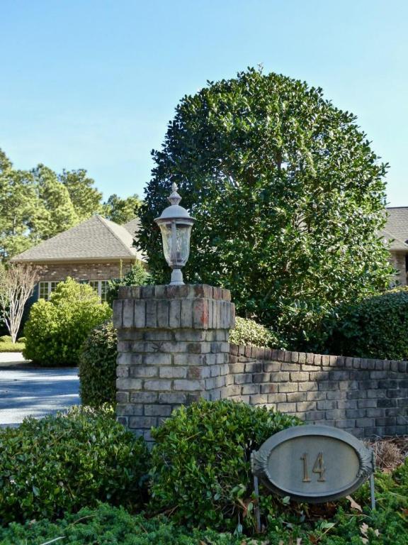 14 Cumberland Drive, Pinehurst, NC 28374