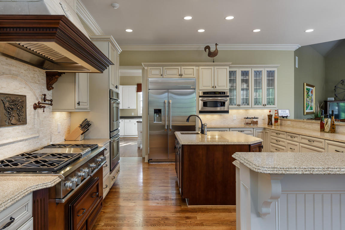 8 Spring Valley Ct, Pinehurst, NC 28374