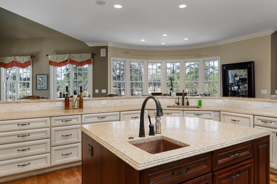 8 Spring Valley Ct, Pinehurst, NC 28374