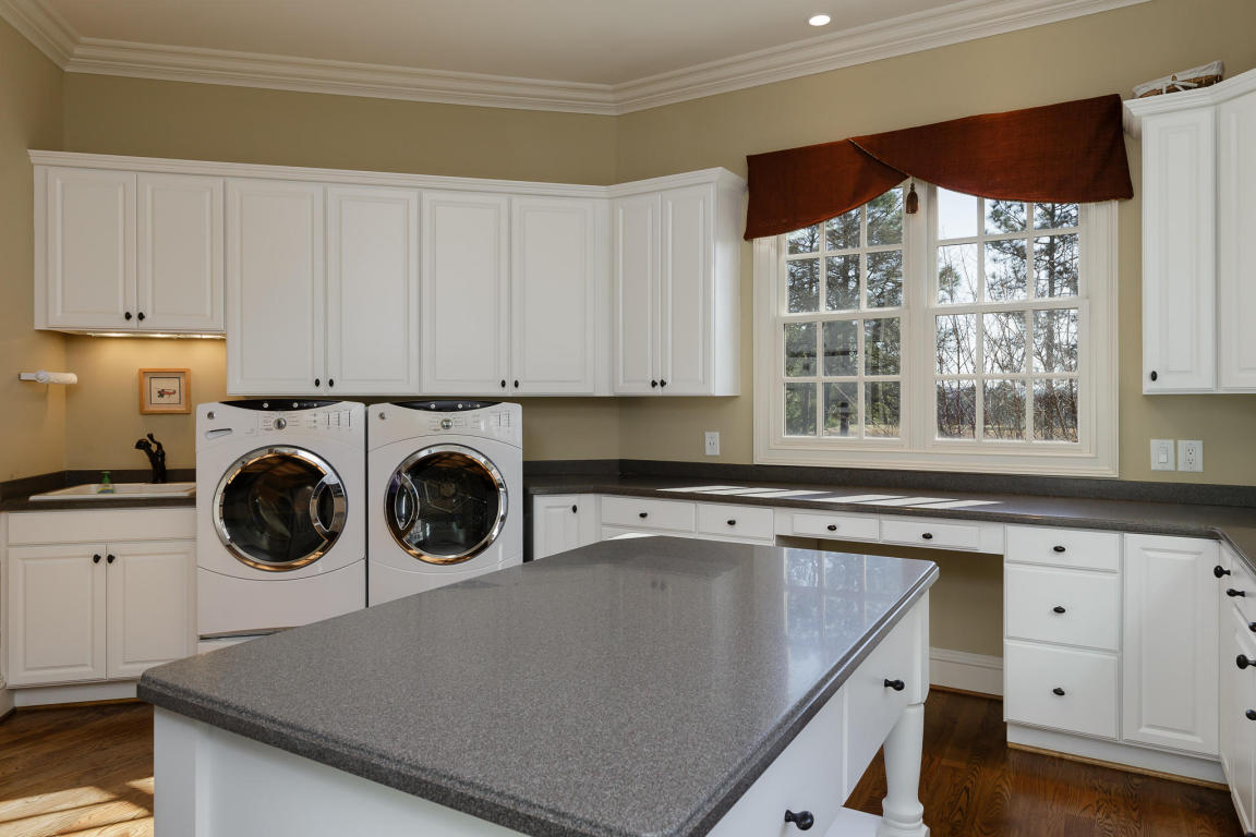 8 Spring Valley Ct, Pinehurst, NC 28374