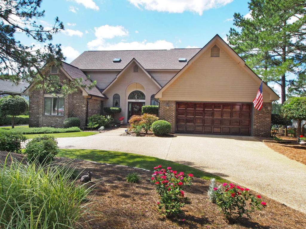 745 S Diamondhead Drive, Pinehurst, NC 28374