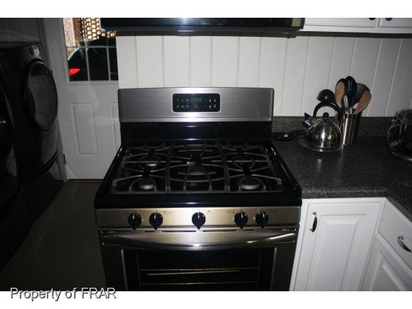 305 W ELWOOD AVE, Raeford, NC 28376