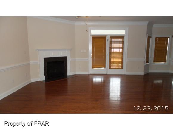 204 BROWNSTONE DRIVE, Raeford, NC 28376