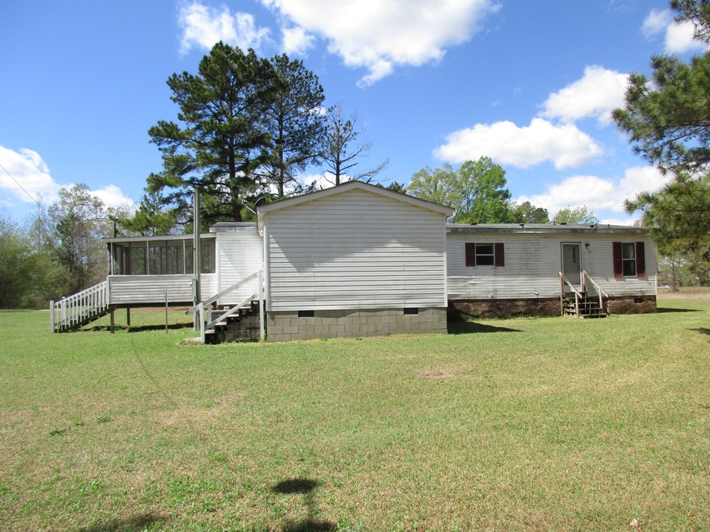 198 Rochester LnRed Springs, NC, 28377Hoke County