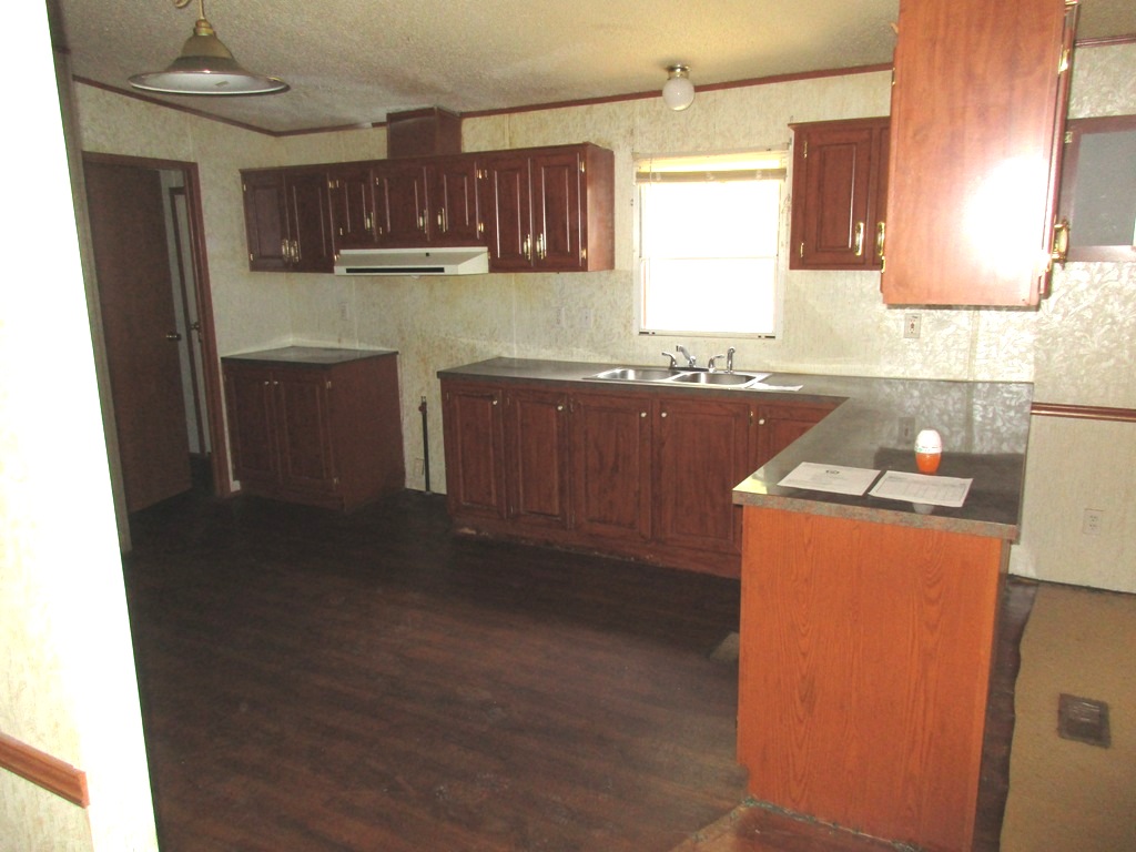 198 Rochester LnRed Springs, NC, 28377Hoke County