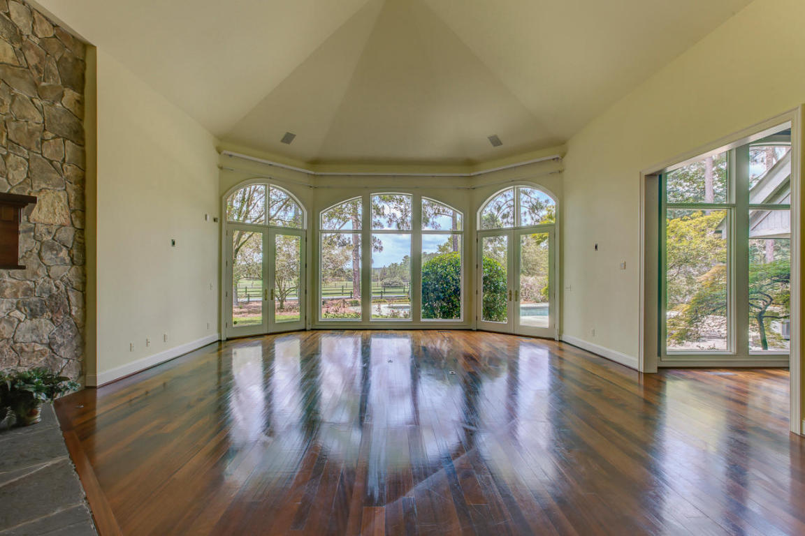 2596 Youngs Road, Vass, NC 28394