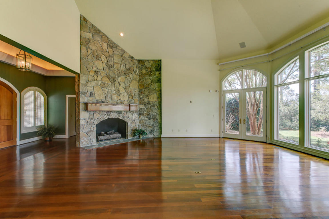 2596 Youngs Road, Vass, NC 28394