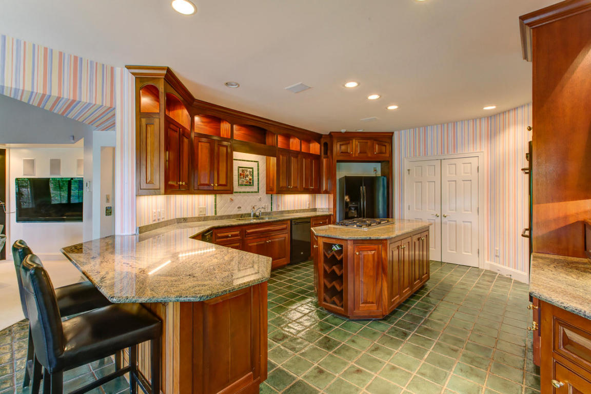 2596 Youngs Road, Vass, NC 28394
