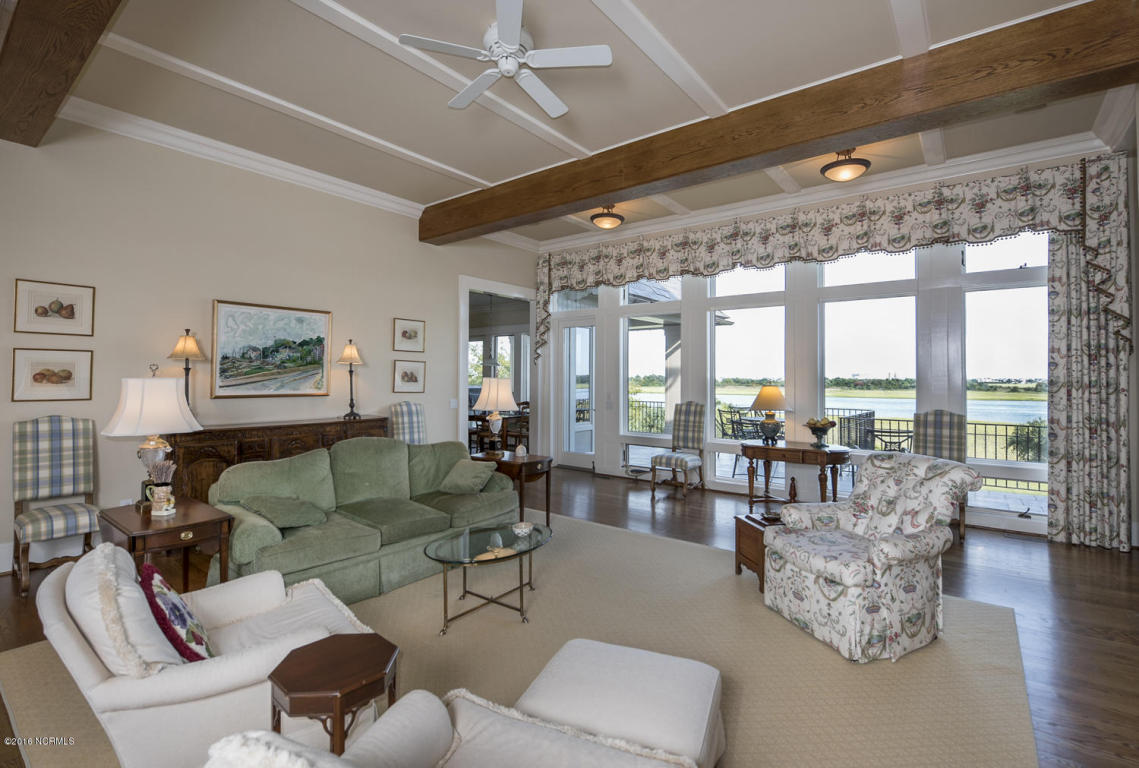 1243 Great Oaks Drive, Wilmington, NC 28405