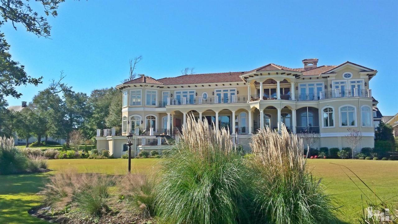 1100 Pembroke Jones Drive, Wilmington, NC 28405