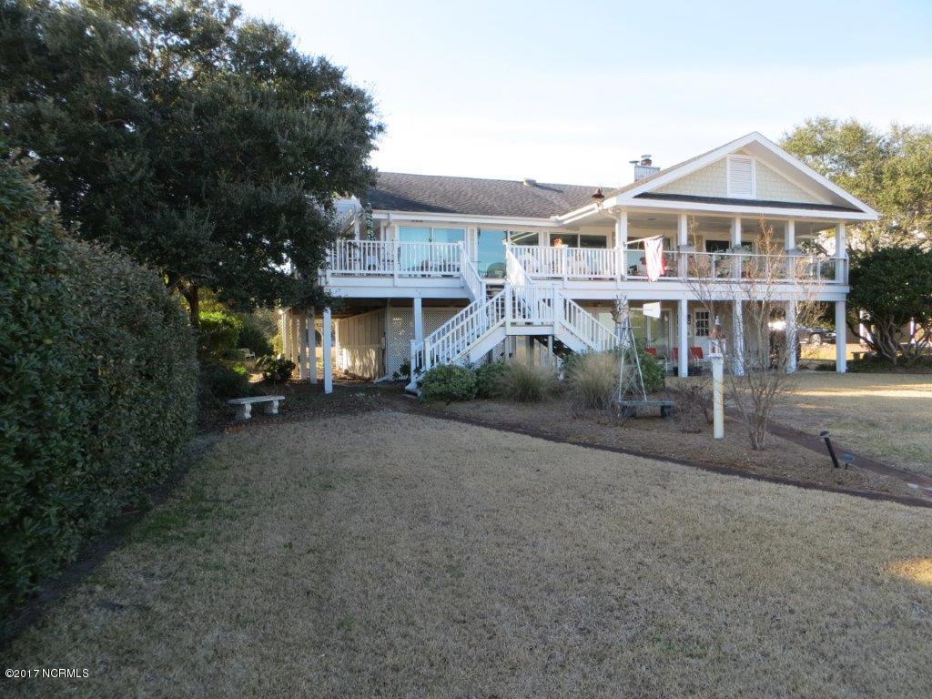 817 Inlet View Drive, Wilmington, NC 28409