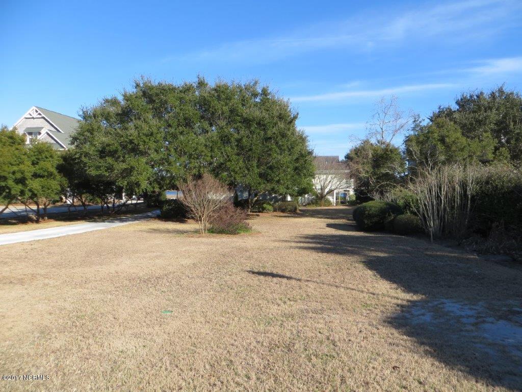 817 Inlet View Drive, Wilmington, NC 28409