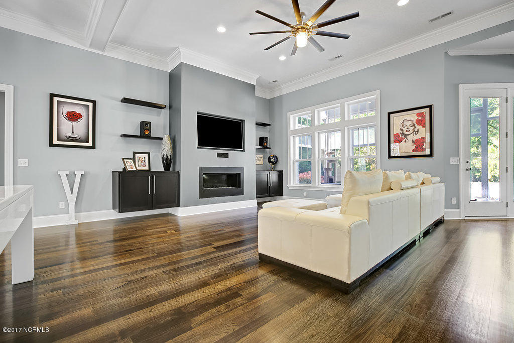 401 Marsh Oaks Drive, Wilmington, NC 28411
