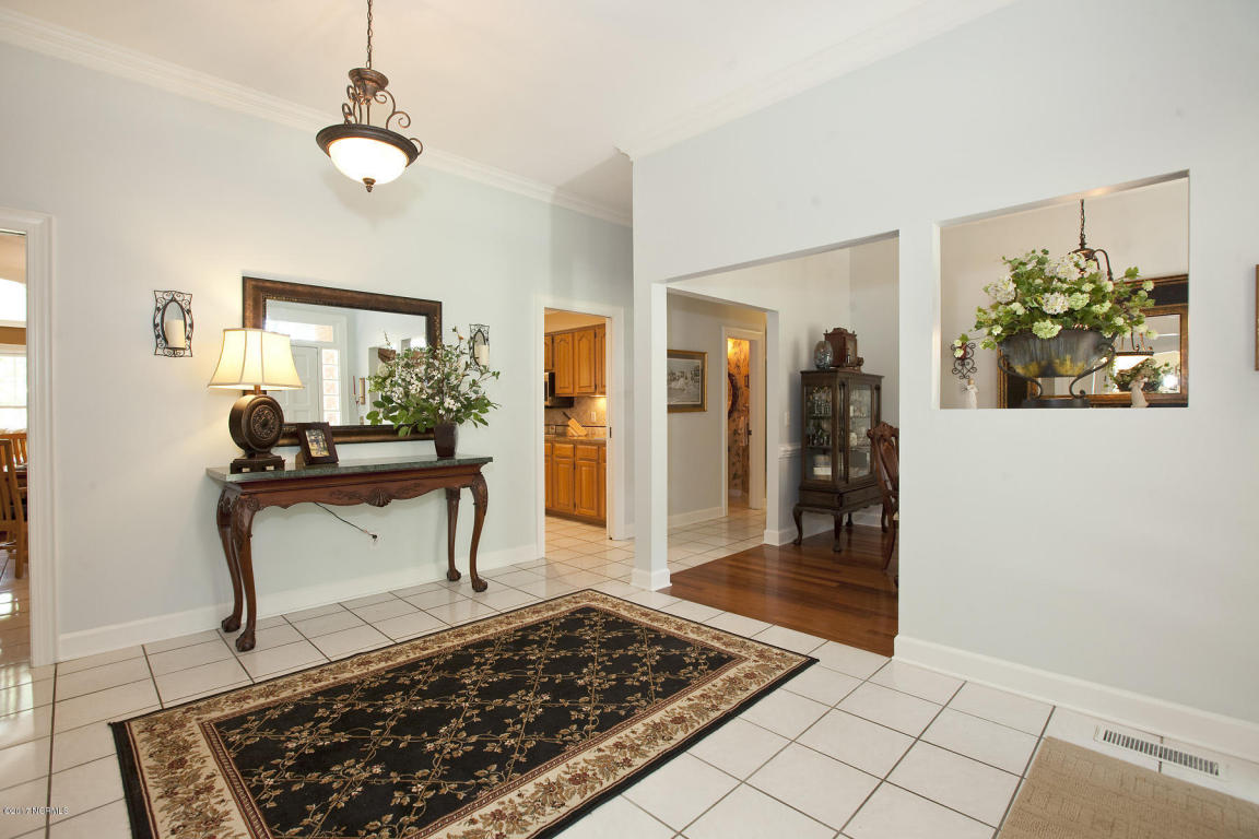 8613 Vintage Club Drive, Wilmington, NC 28411