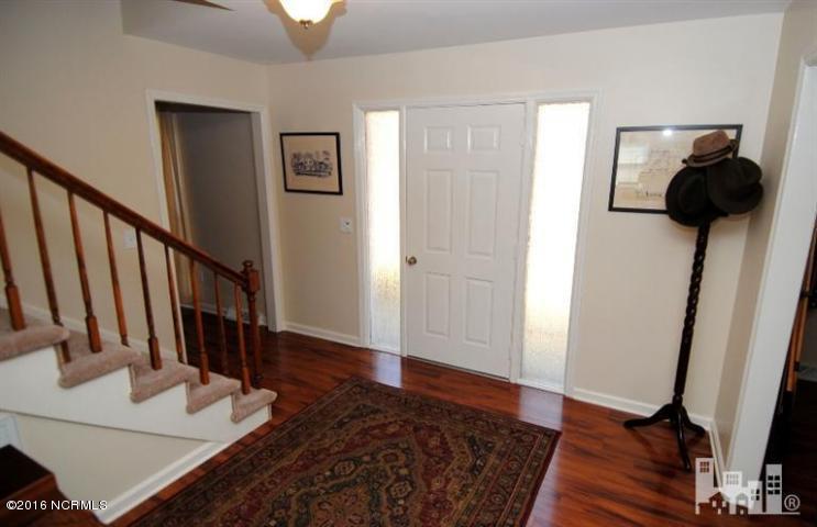 202 Inlet Drive, Wilmington, NC 28411