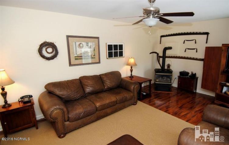 202 Inlet Drive, Wilmington, NC 28411