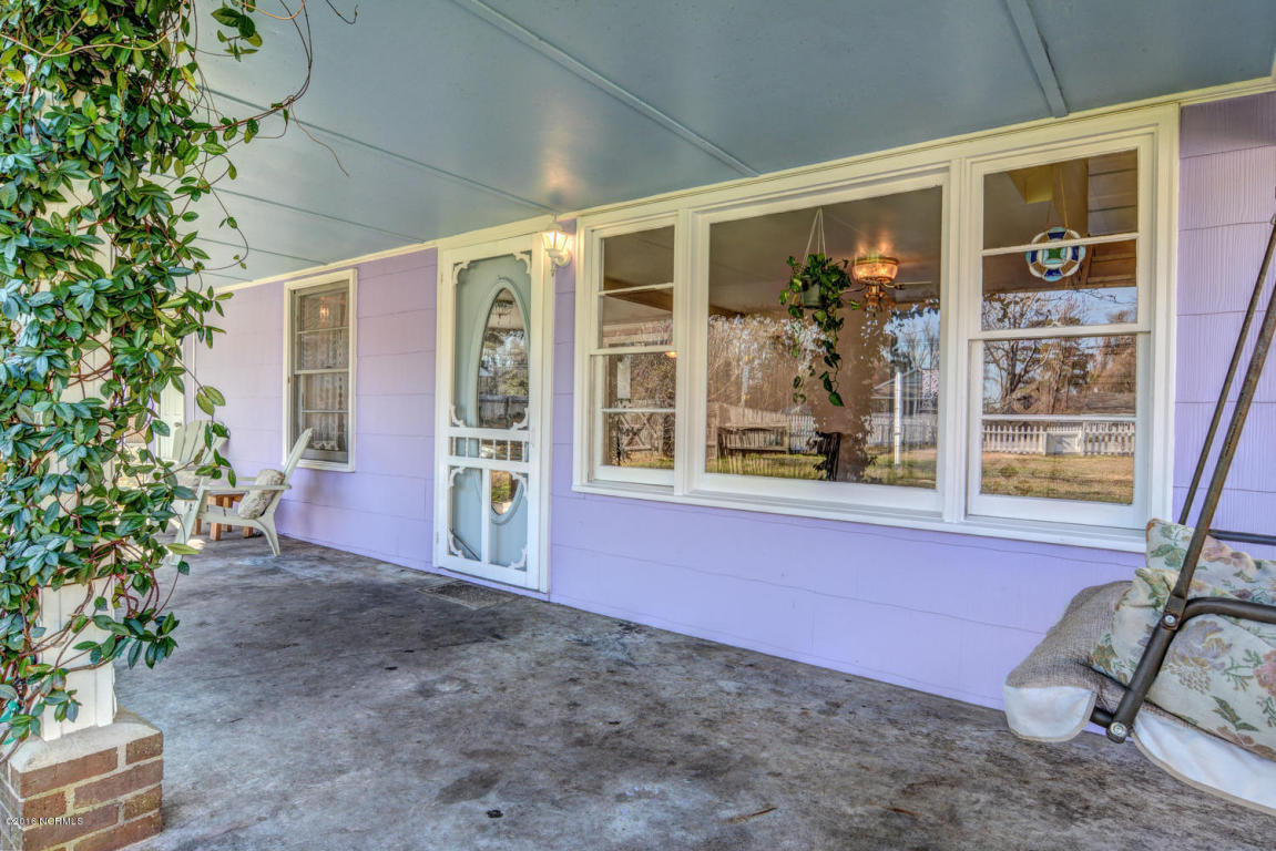 513 Atlanta Avenue, Carolina Beach, NC 28428
