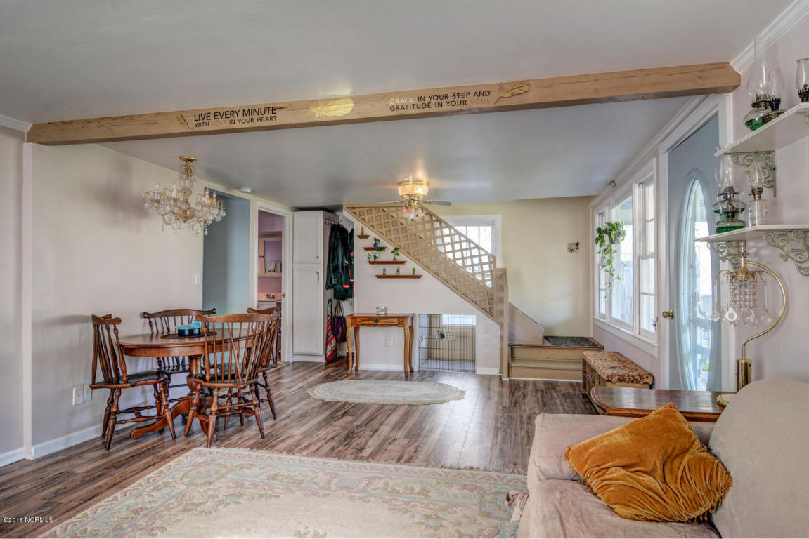 513 Atlanta Avenue, Carolina Beach, NC 28428