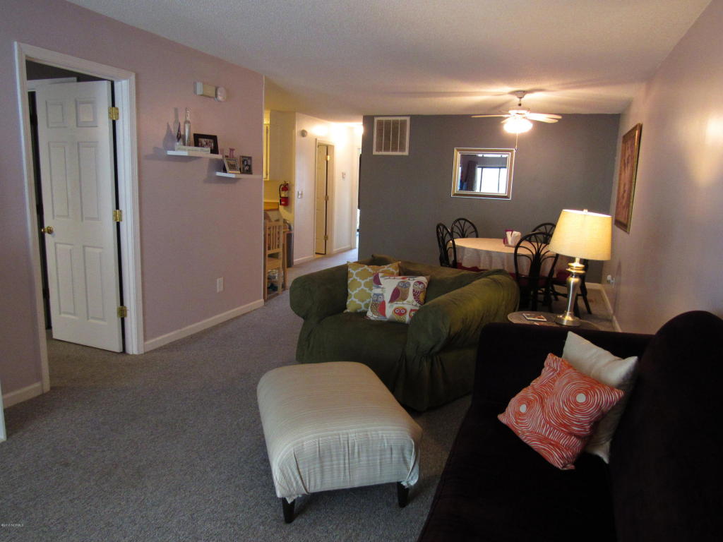 505Carolina Beach AveN, Carolina Beach, United States 28428