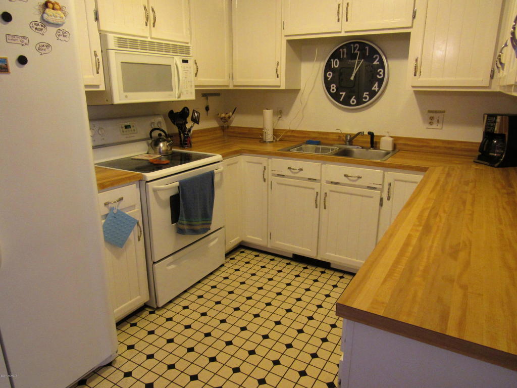 505Carolina Beach AveN, Carolina Beach, United States 28428