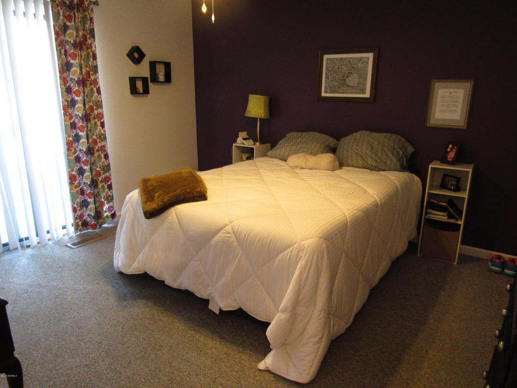 505Carolina Beach AveN, Carolina Beach, United States 28428