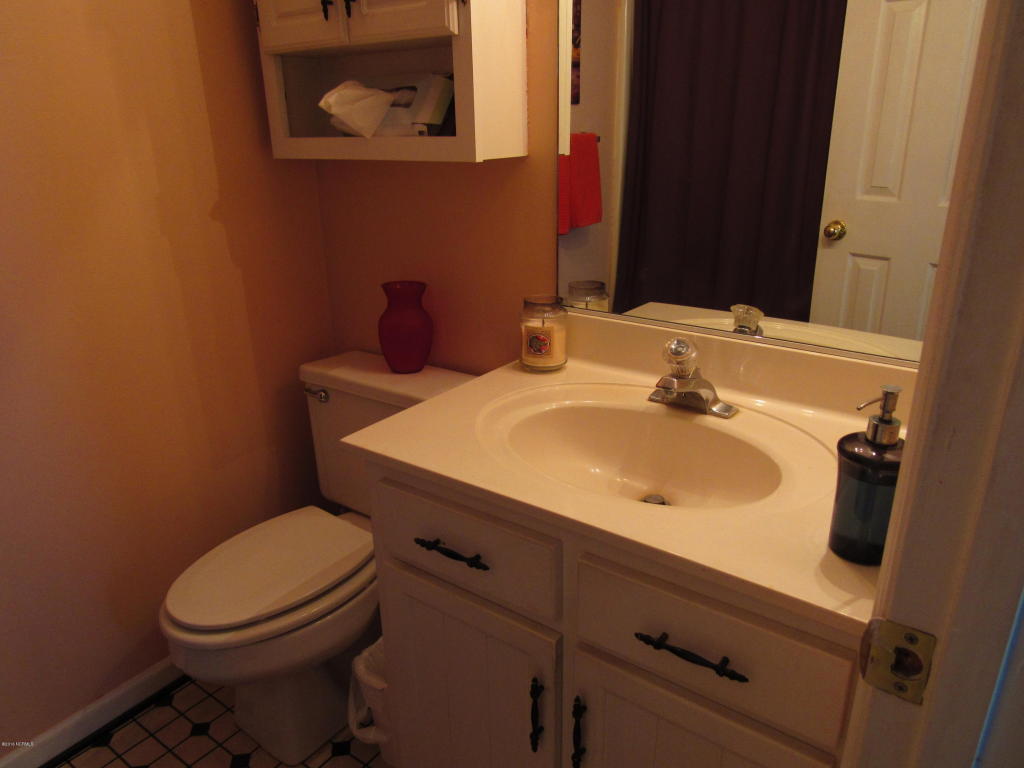 505Carolina Beach AveN, Carolina Beach, United States 28428
