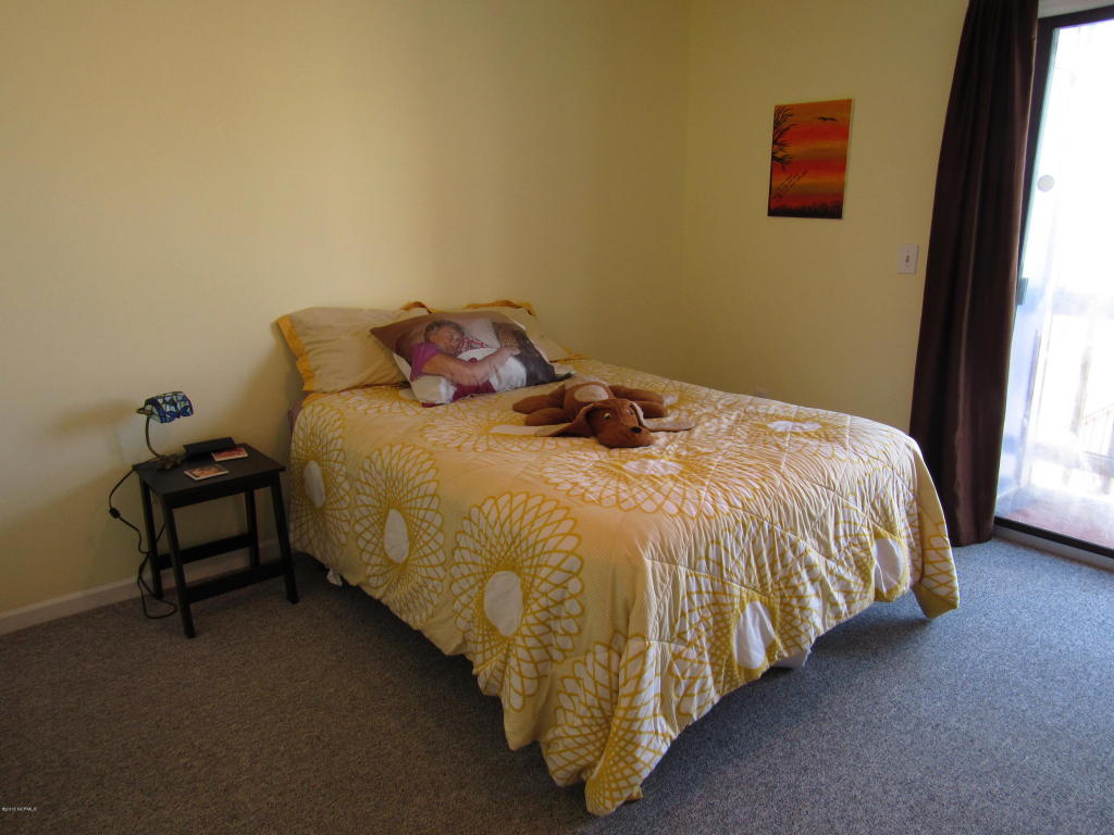 505Carolina Beach AveN, Carolina Beach, United States 28428