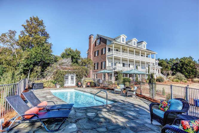 135 Dogwood Lane, Hampstead, NC 28443