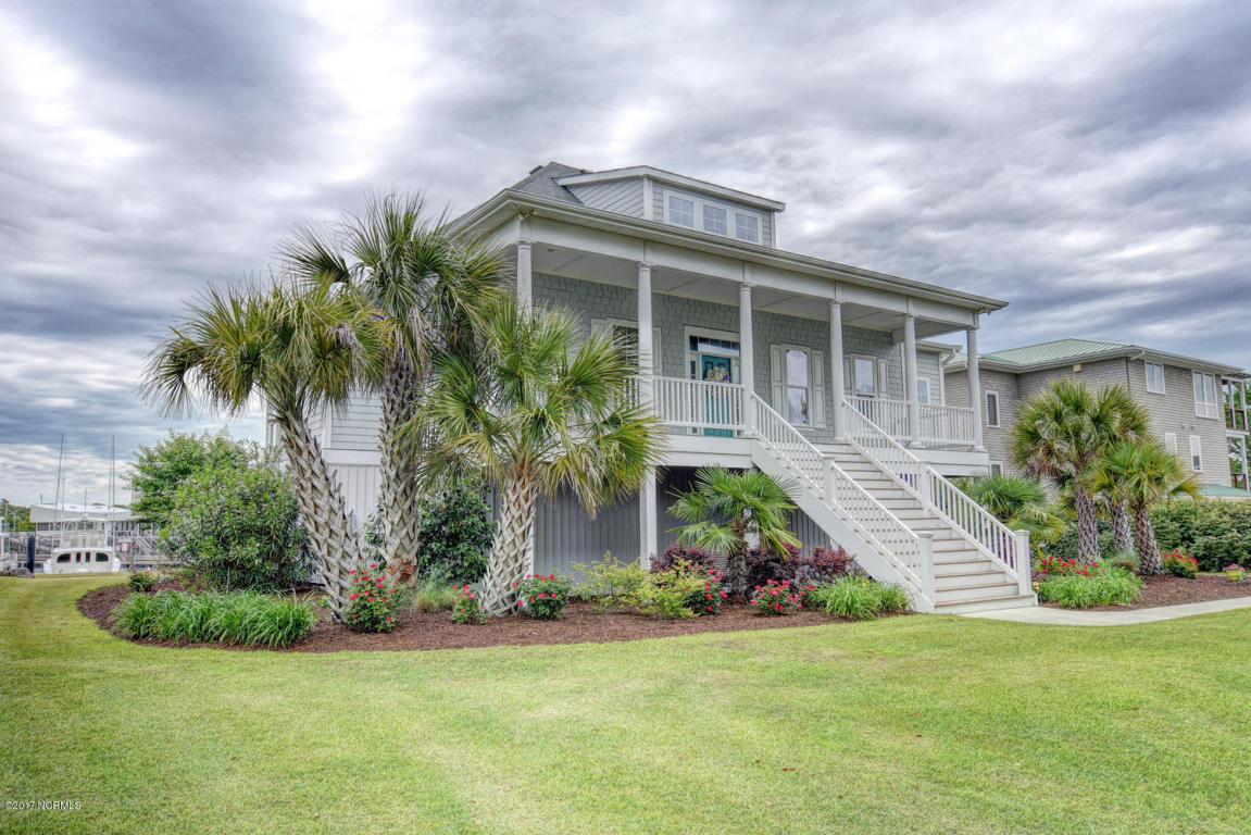 508 Lakeview Drive, Hampstead, NC 28443