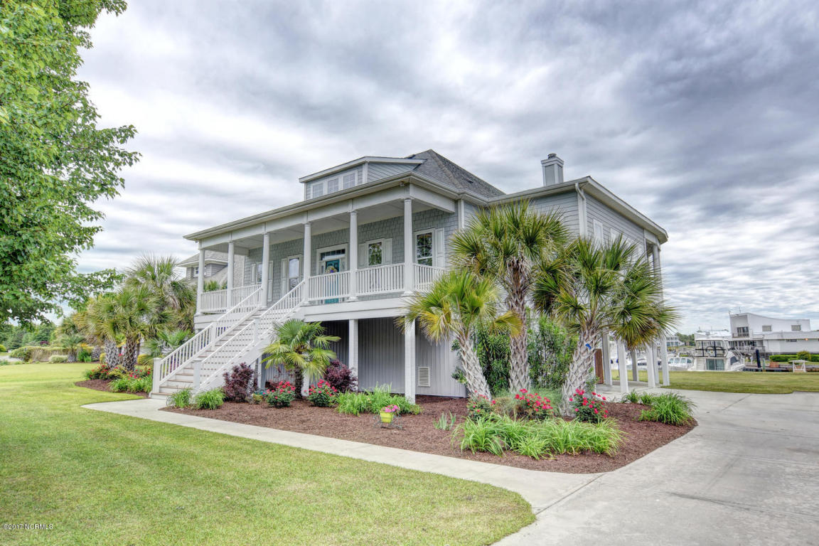 508 Lakeview Drive, Hampstead, NC 28443