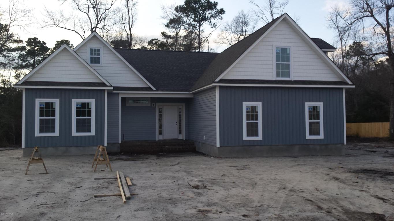 159 Century Road, Hampstead, NC 28443