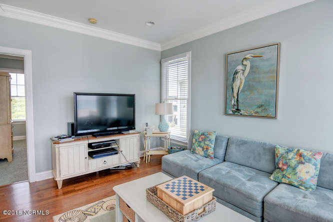 2216 Shore Drive, Surf City, NC 28445