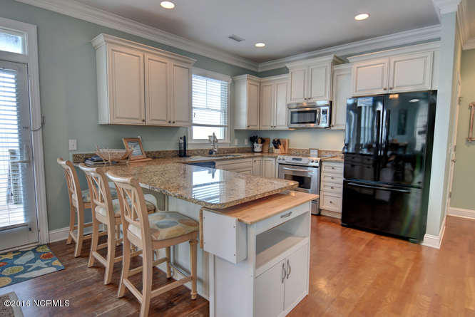 2216 Shore Drive, Surf City, NC 28445