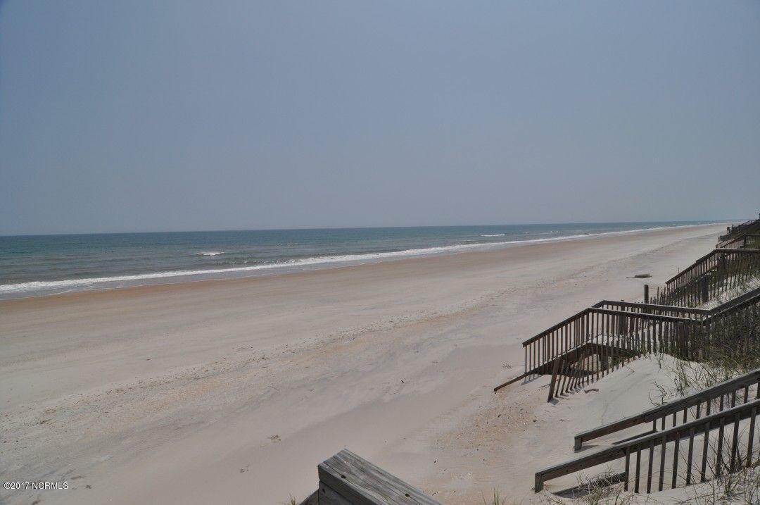 408 Hampton Colony Circle, North Topsail Beach, NC 28460