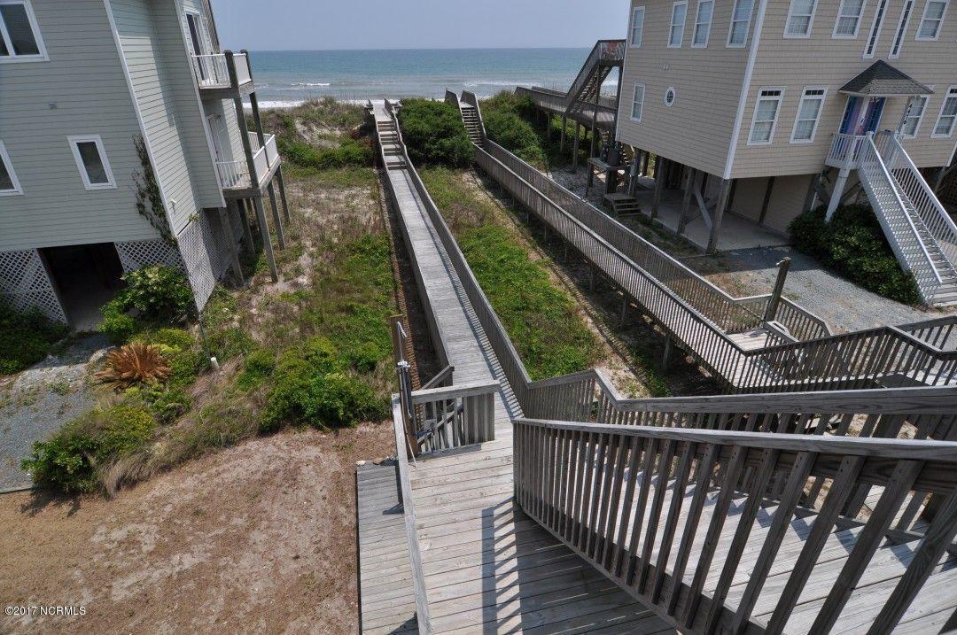 408 Hampton Colony Circle, North Topsail Beach, NC 28460