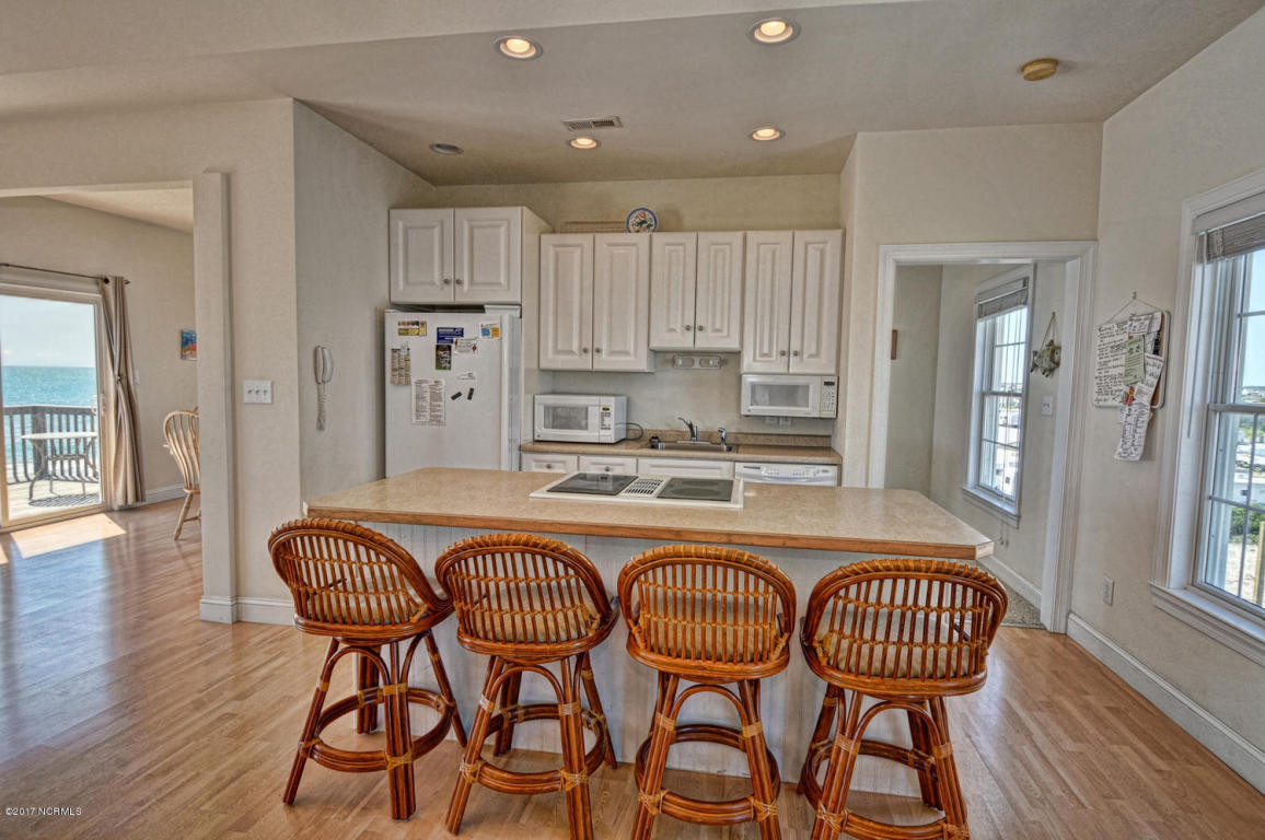 139 Permuda Wynd, North Topsail Beach, NC 28460